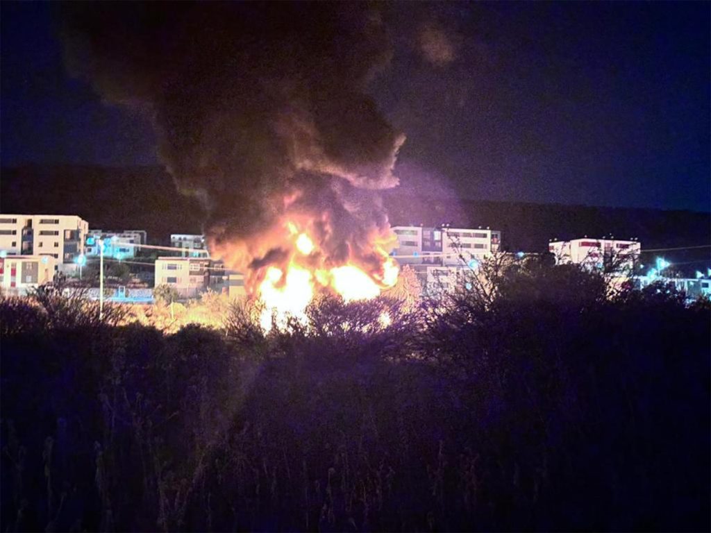 Incendio por toma clandestina en Tula
