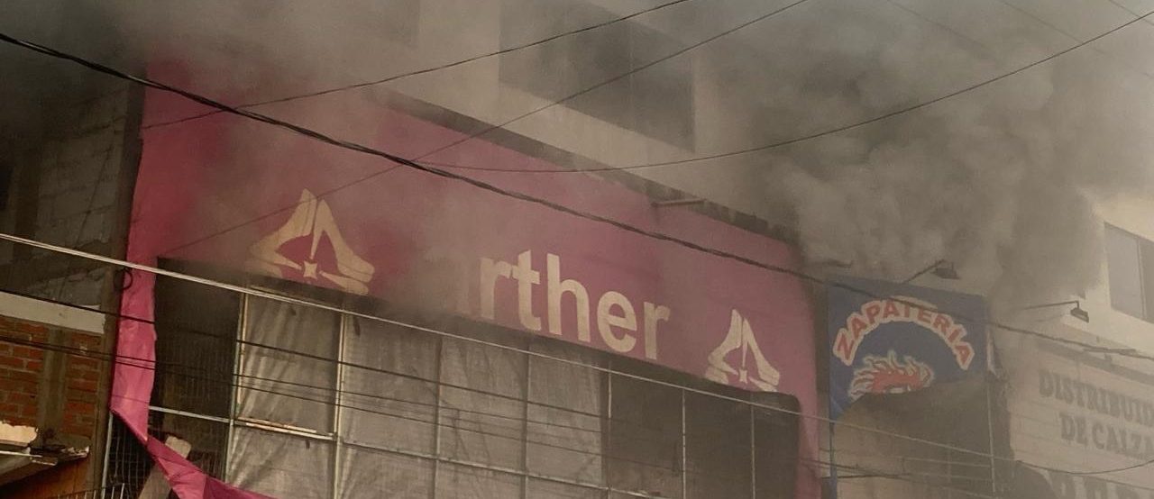 incendio en zapateria Ixmiquilpan