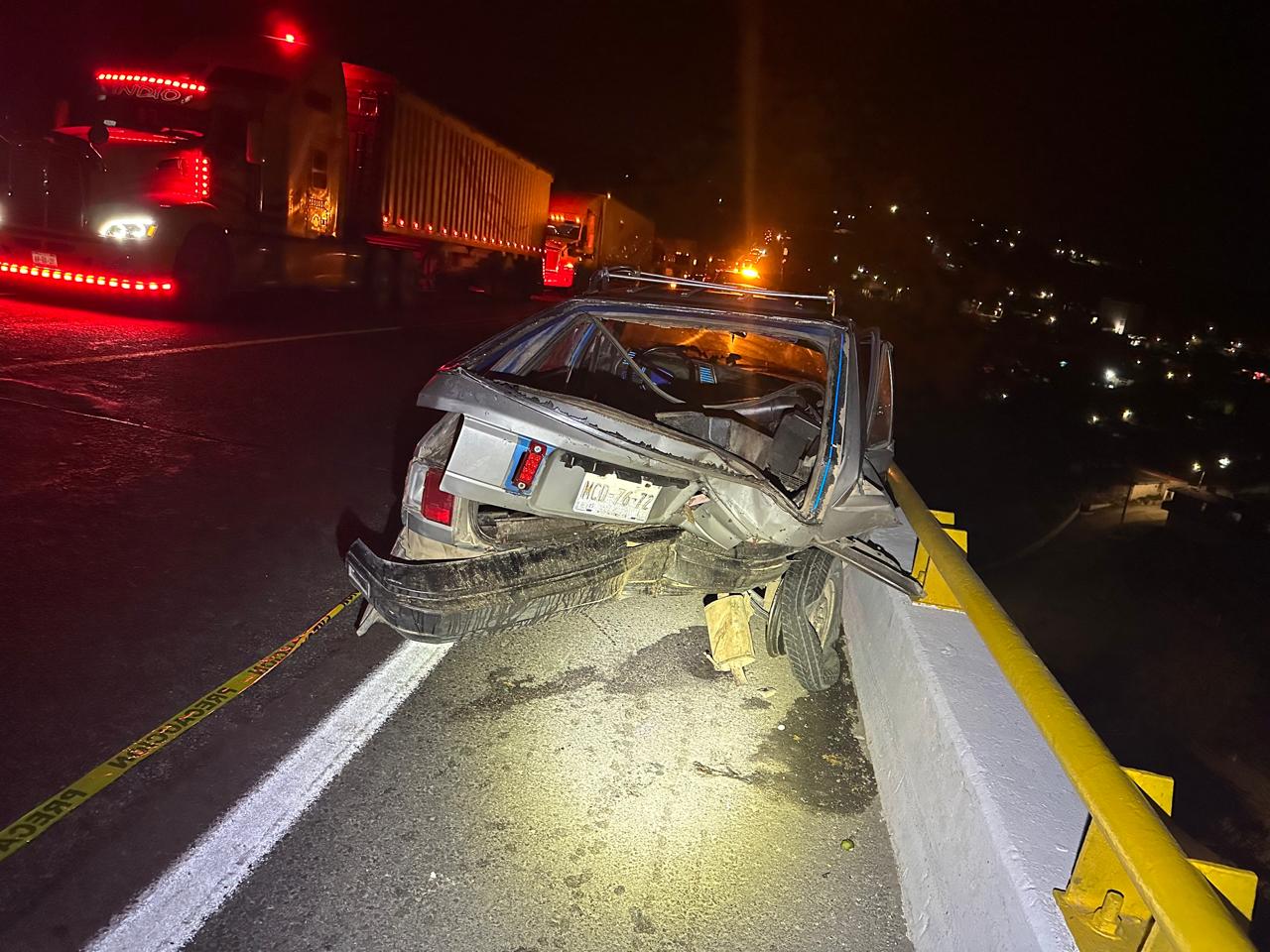 Accidente en la México-Tuxpan deja dos personas sin vida