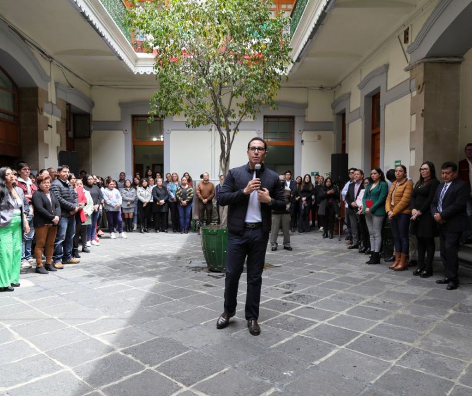 Jorge Reyes pide a trabajadores del Ayuntamiento que se sumen a la administración