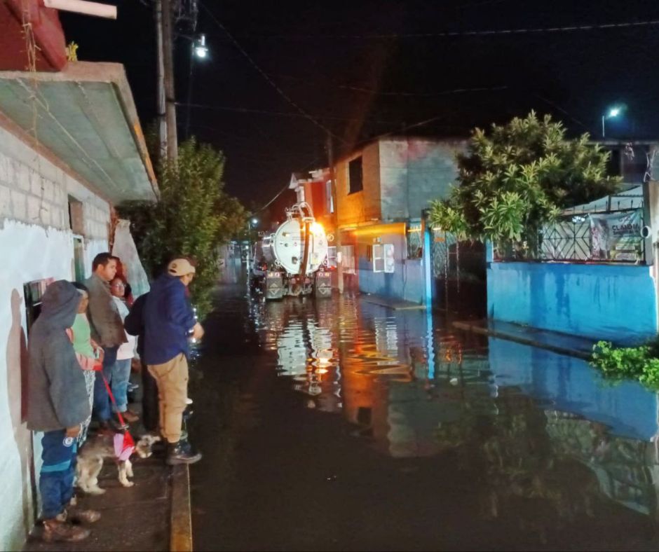 SIPDUS envía personal para prevenir desbordamiento de Río Tula