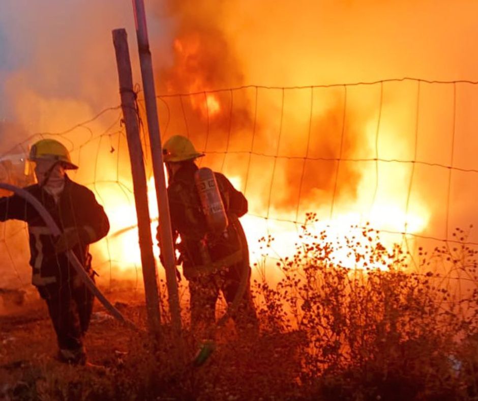 Pachuca: se incendia recicladora en el Huixmí