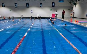 Cinco menores intoxicados en curso de natación del IMSS Pachuca