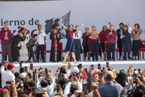 Sheinbaum presenta balance de la 4T ante 600 mil personas en el Zócalo capitalino