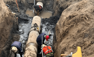 Fuga en acueducto deja sin agua a colonias de Pachuca y Mineral de la Reforma