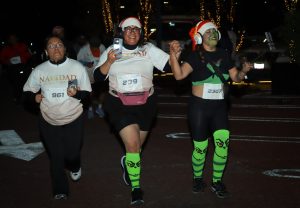 Más de 5 mil personas participan en la carrera nocturna 5k de Pachuca