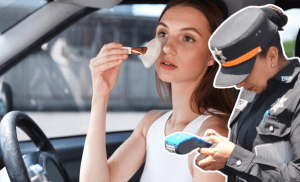 Fumar o maquillarse al conducir podría costarte una multa en Pachuca