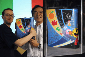 Subastarán consola única del Campeón Mundial de Pac-Man 2007