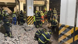 Recuperan segundo cuerpo tras colapso de edificio en San Antonio Abad