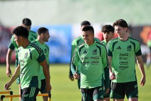 Aguirre aprieta al Tri: el Mundial ya se juega en el CAR