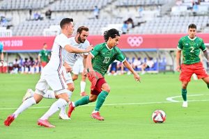 “Es cuestión de gustos”: Diego Lainez rompe el silencio tras quedar fuera del Tri