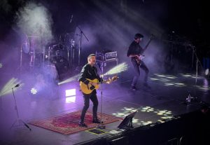 Álex Ubago abre gira internacional en Pachuca