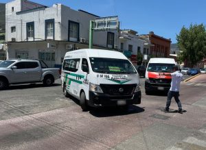Cierran paso al transporte colectivo en avenida Vicente Segura de Pachuca