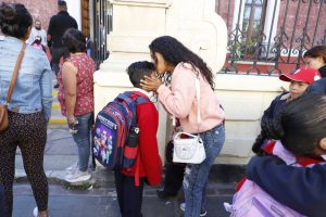 Padres de familia rechazan recorte escolar: acusan “grave error” de la SEP