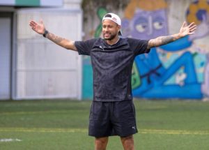 Neymar no se recupera y preocupa a Brasil
